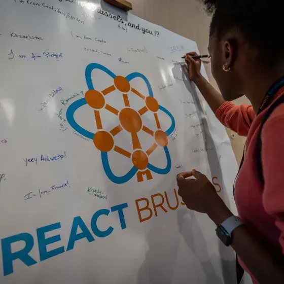 React Brussels signature wall